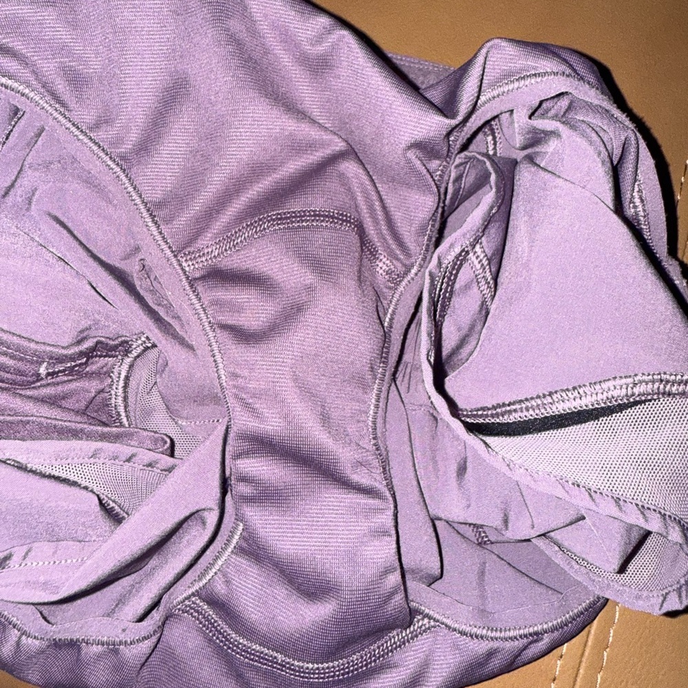 Lululemon hottie hot shorts - Picture 4 of 7